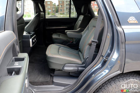 2022 Ford Expedition Timberline, second row